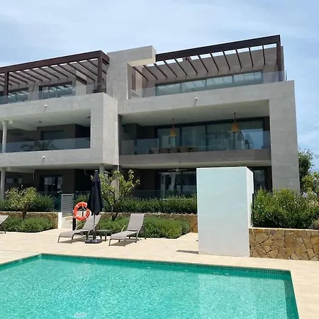Modern Luxury Penthouse, 15 Minutes Marbella Apartment